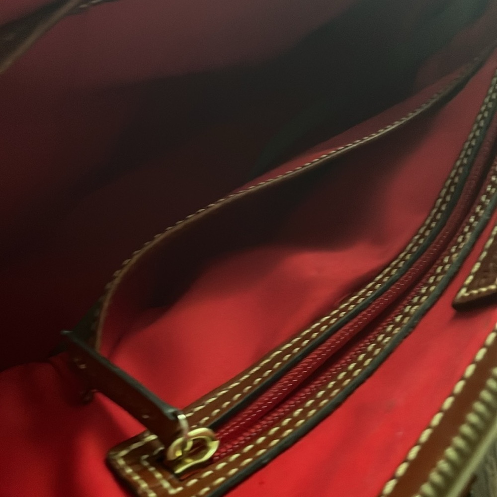 Dooney and Burke perfect condition satchel - Picture 5 of 6
